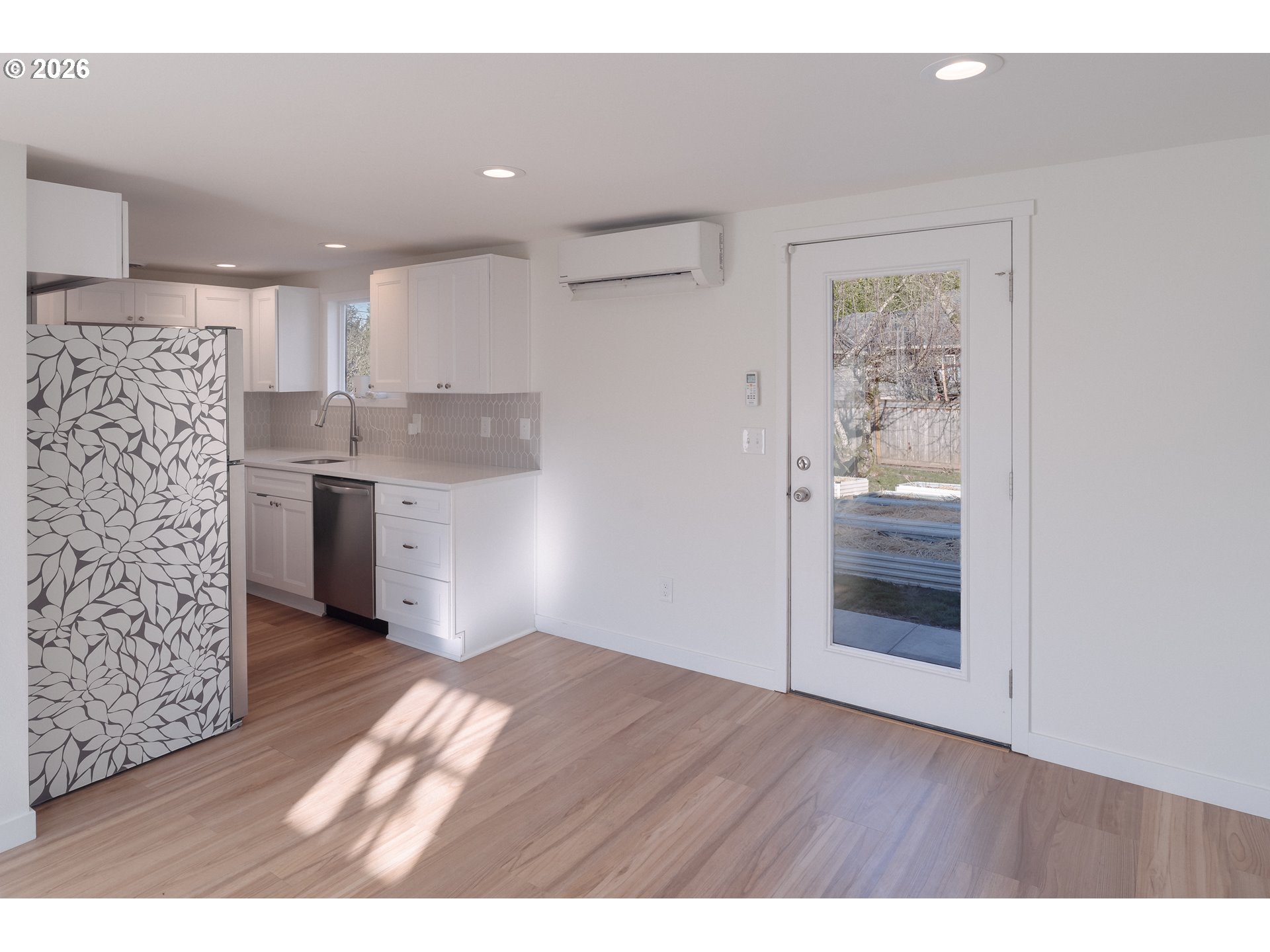 4815 Southwest Dickinson Street Portland, OR 97219 - Photo 12 of 27 Kitchen/Dining Room