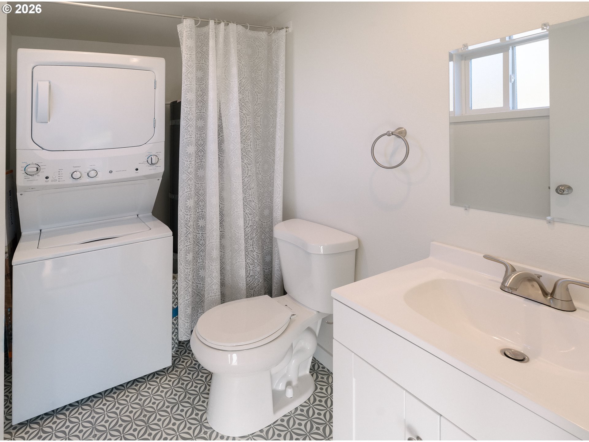 4815 Southwest Dickinson Street Portland, OR 97219 - Photo 22 of 27 Bathroom