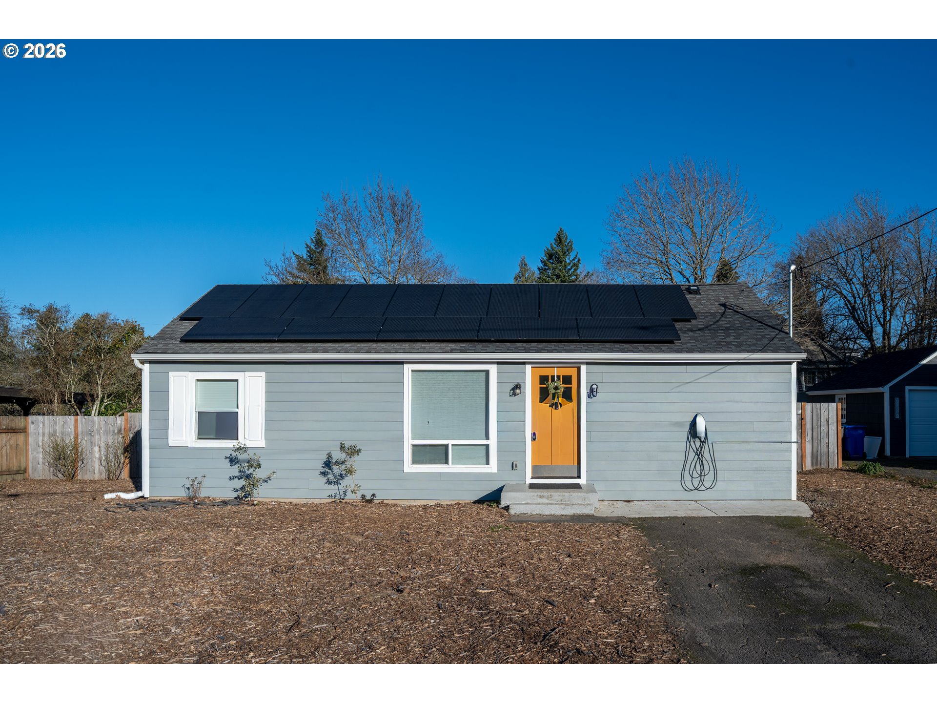 4815 Southwest Dickinson Street Portland, OR 97219 - Photo 3 of 27