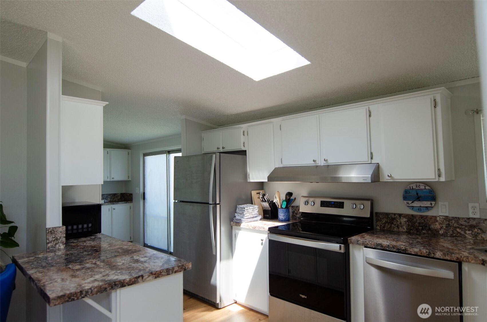 24919 Hoehn Road, Unit 73 Sedro-Woolley, WA 98284 - Photo 4 of 36