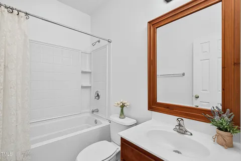 $695,000 | 1124 Woodlands Creek Way, Apex, NC 27502