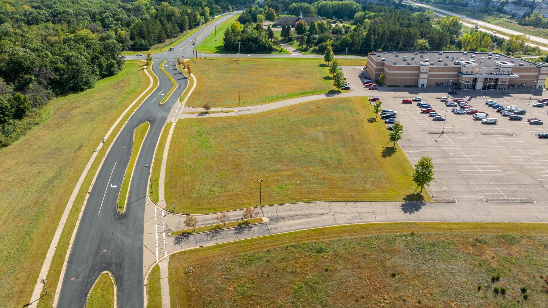 671 Darnold Drive Hudson, WI 54016 - Photo 8 of 14