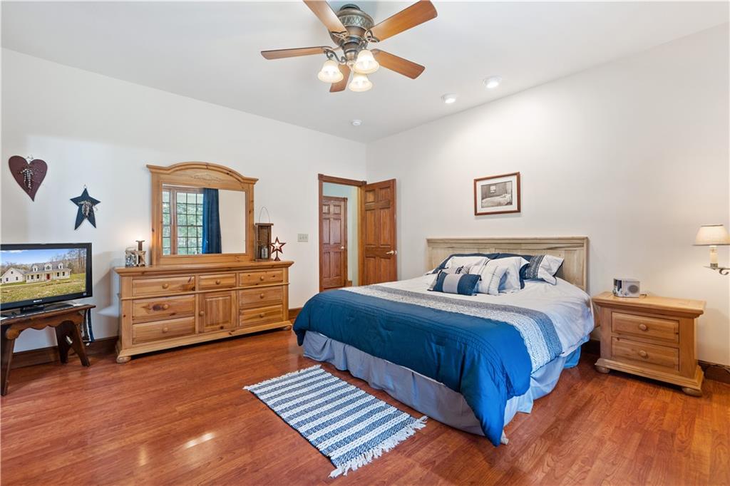 528 Hahn Road Canonsburg, PA 15317 - Photo 11 of 25 Gallery Image 11