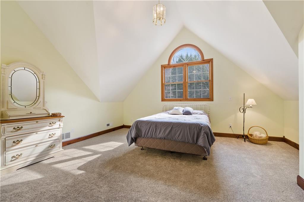 528 Hahn Road Canonsburg, PA 15317 - Photo 14 of 25 Gallery Image 14