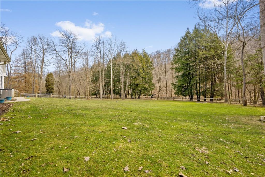 528 Hahn Road Canonsburg, PA 15317 - Photo 22 of 25 Gallery Image 22