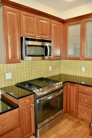 $6,000 | 16 Kent Square, Unit 1, Brookline, MA 02446