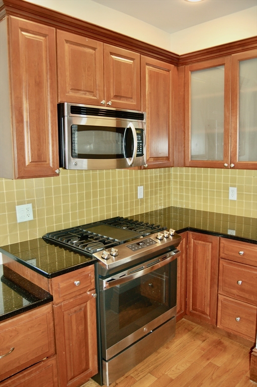 16 Kent Square, Unit 1 Brookline, MA 02446 - Photo 6 of 25