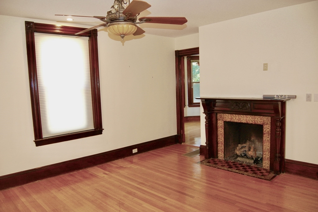 16 Kent Square, Unit 1 Brookline, MA 02446 - Photo 10 of 25