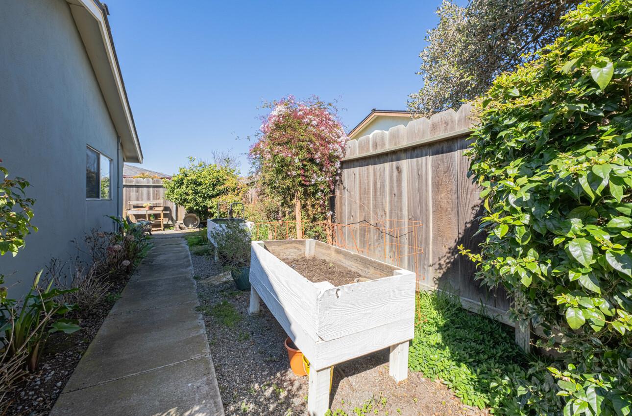 408 Kipling Street Salinas, CA 93901 - Photo 32 of 33 a house view with a backyard space