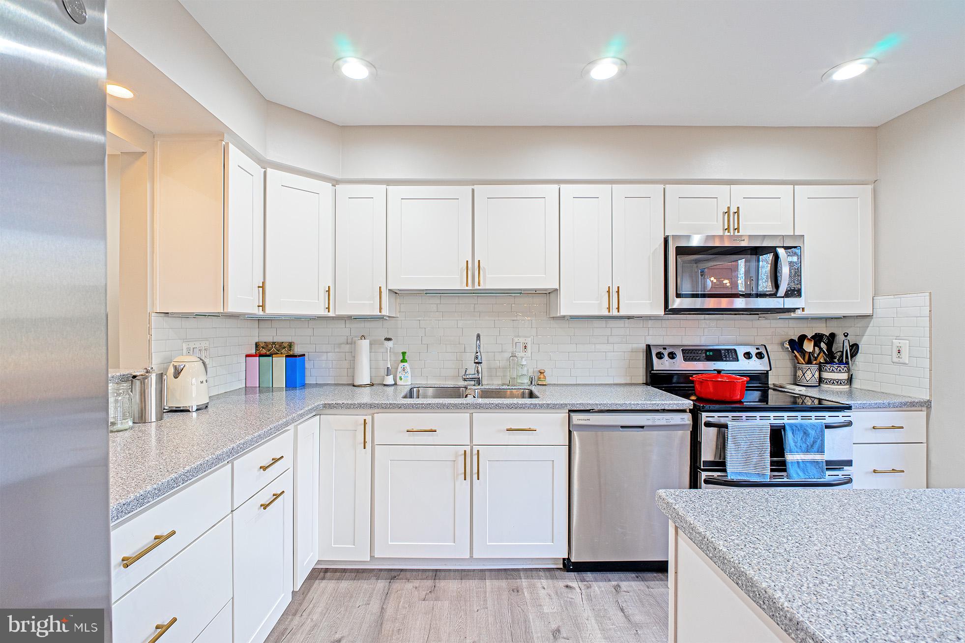 11502 Sunder Court Reston, VA 20190 - Photo 17 of 47