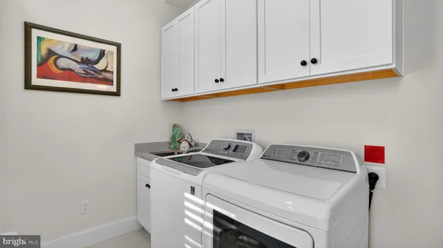 $3,399,990 | 10525 Tanager Lane, Potomac, MD 20854