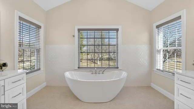 $3,399,990 | 10525 Tanager Lane, Potomac, MD 20854