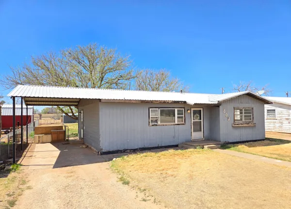 $54,500 | 803 North Donley Avenue, Tulia, TX 79088