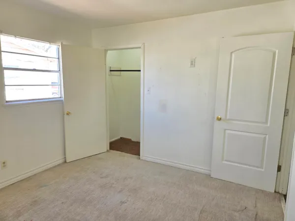 $54,500 | 803 North Donley Avenue, Tulia, TX 79088