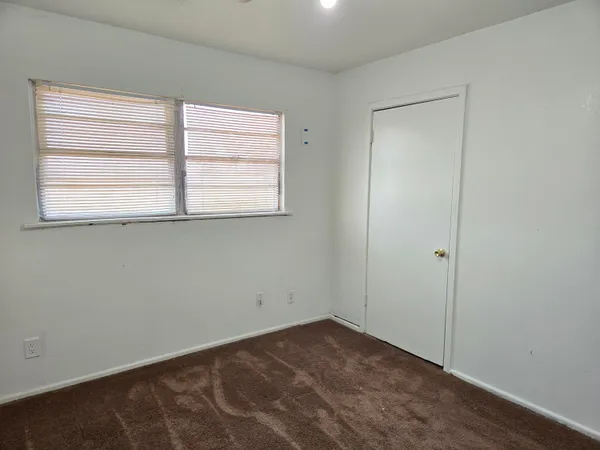 $54,500 | 803 North Donley Avenue, Tulia, TX 79088