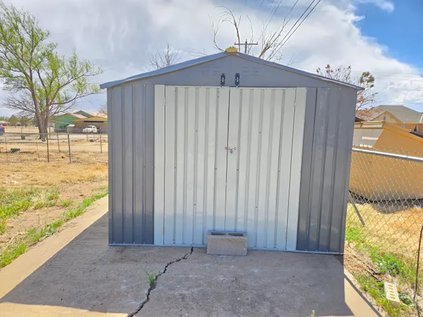 $54,500 | 803 North Donley Avenue, Tulia, TX 79088