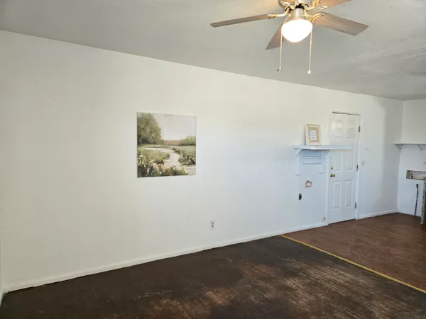 $54,500 | 803 North Donley Avenue, Tulia, TX 79088