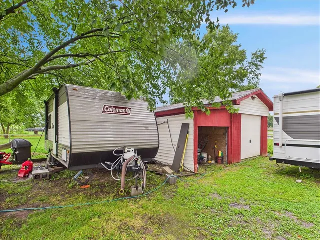 $215,000 | 300 East Mason Street, La Monte, MO 65337