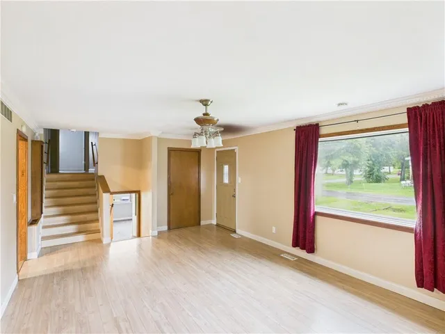 $215,000 | 300 East Mason Street, La Monte, MO 65337