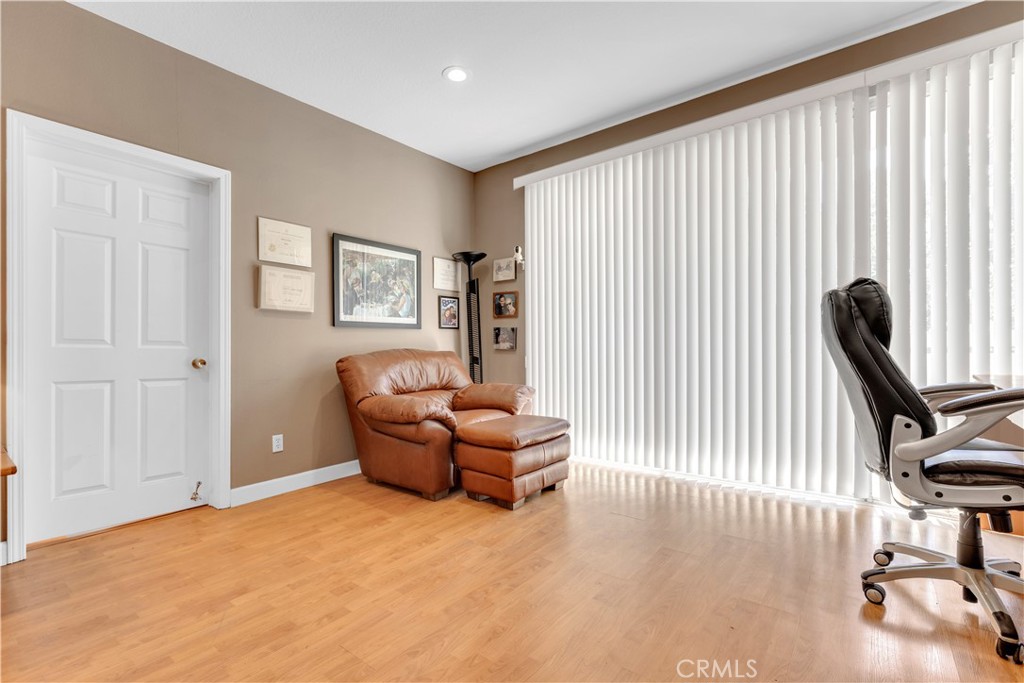 10511 Ashton Avenue, Unit 101 Los Angeles, CA 90024 - Photo 20 of 30 extra room area off living room and patio