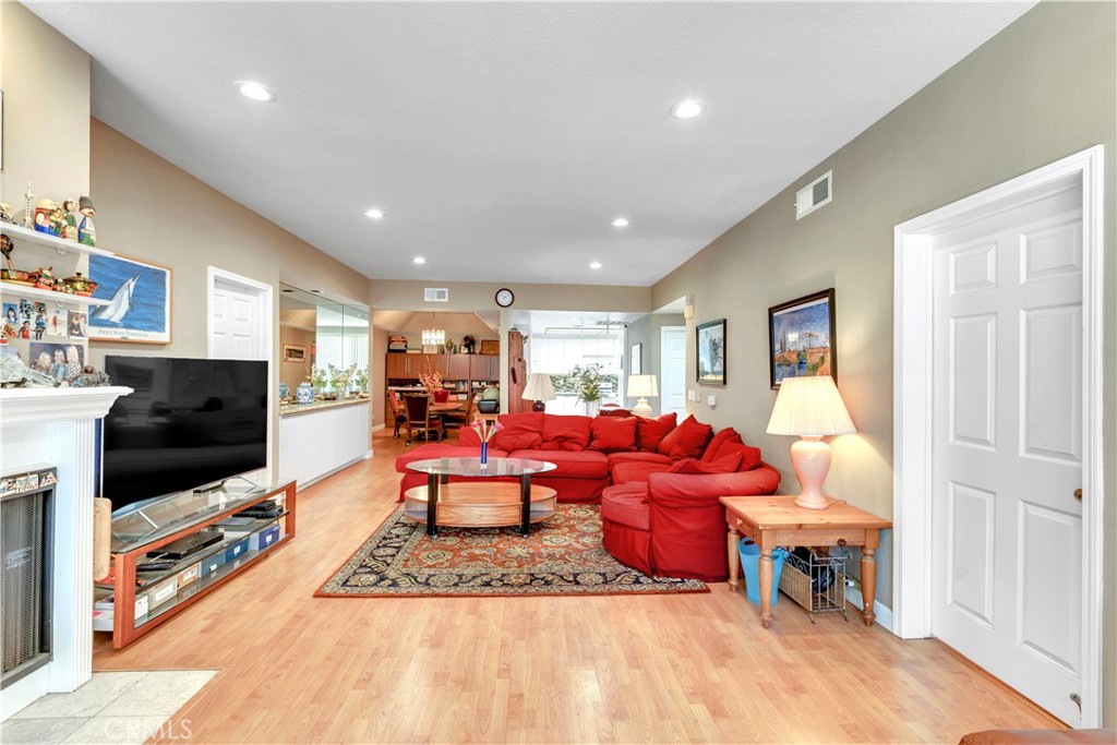 10511 Ashton Avenue, Unit 101 Los Angeles, CA 90024 - Photo 2 of 30 living room, dining room