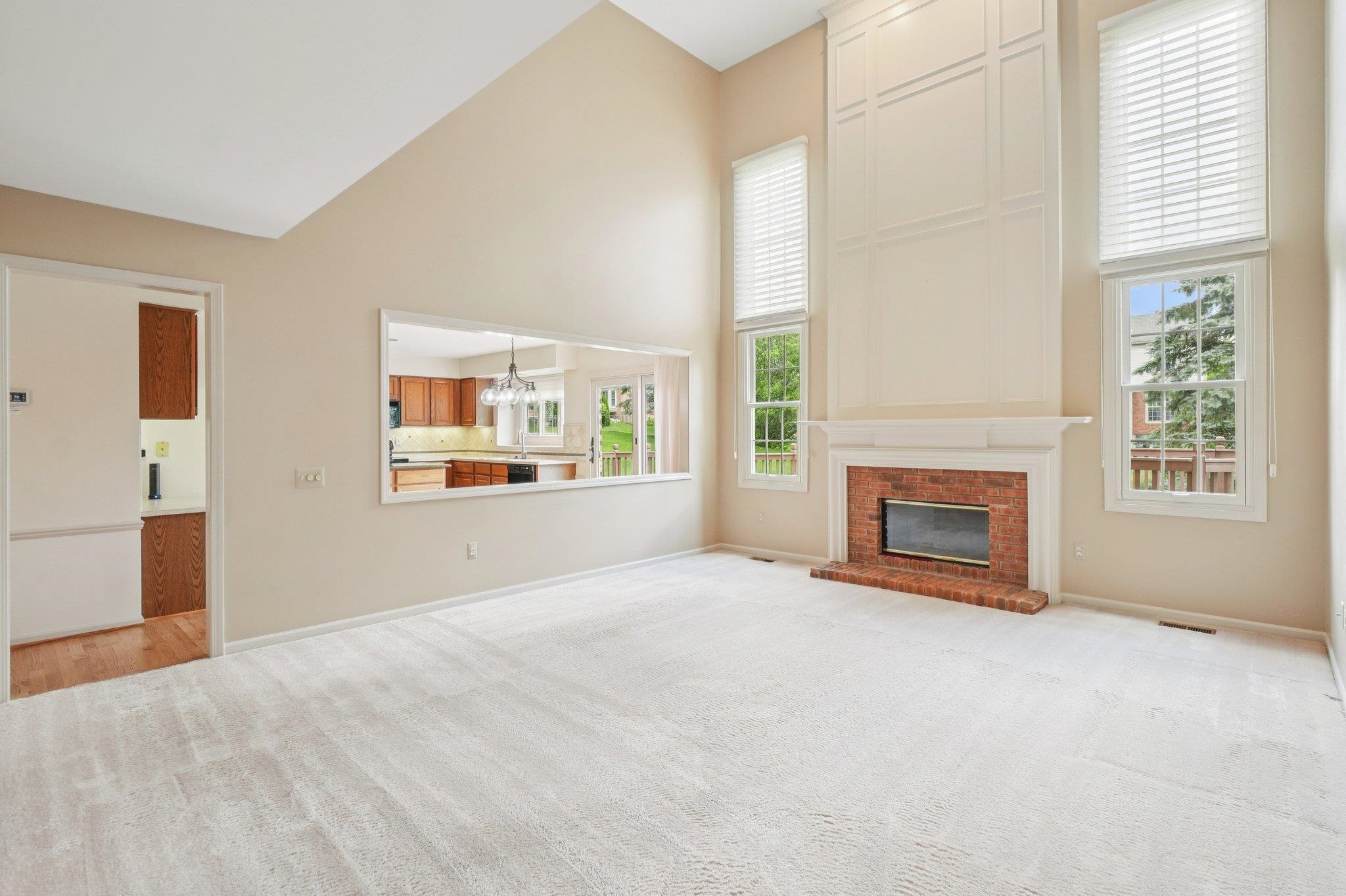 1678 Hillcrest Drive Rochester, MI 48306 - Photo 8 of 50 50213236-b685453b-e59d-4518-b6d9-dc4cec2c2a68.JPG