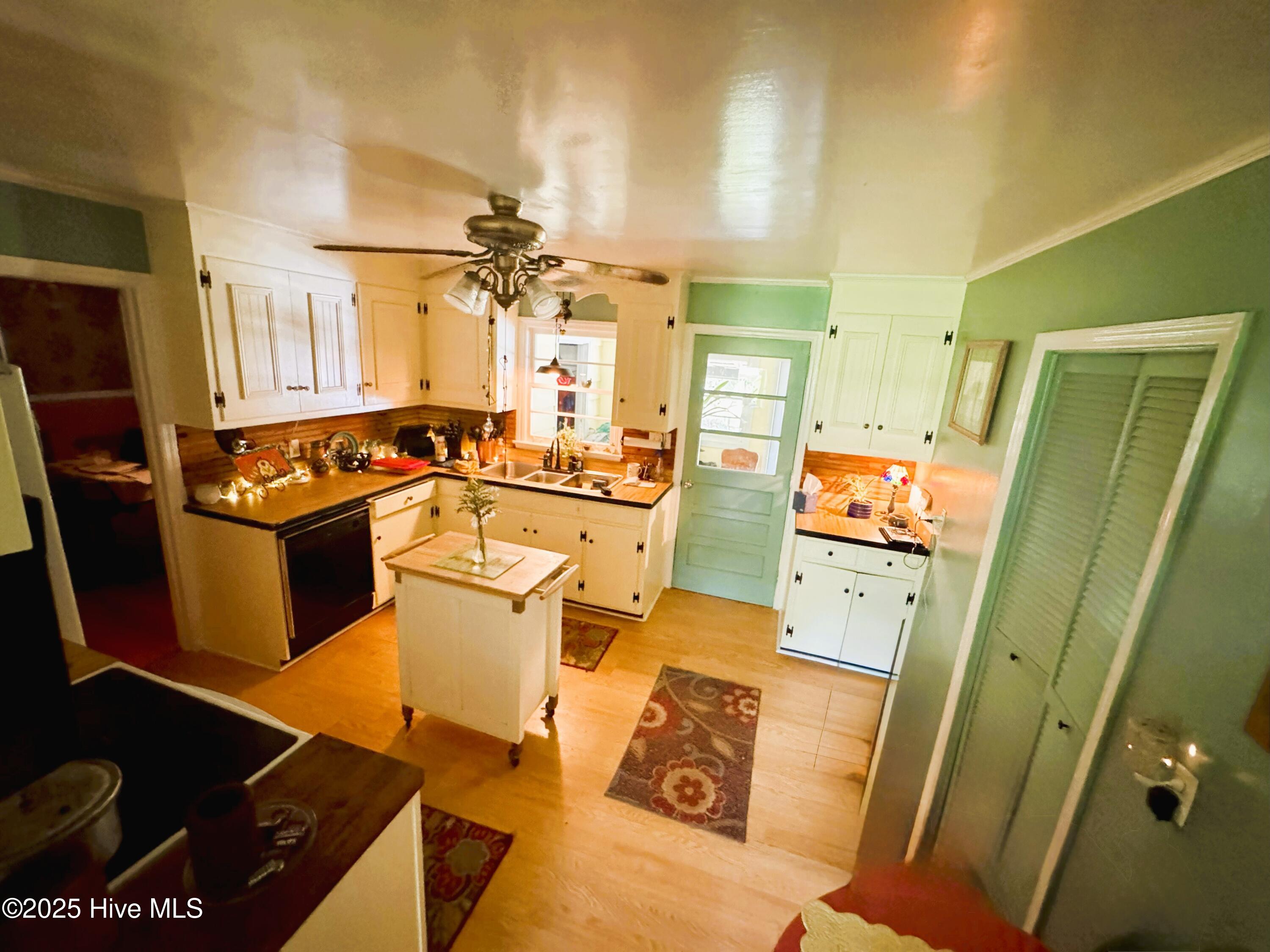 320 Aiken Road Southern Pines, NC 28387 - Photo 11 of 26 IMG_2455