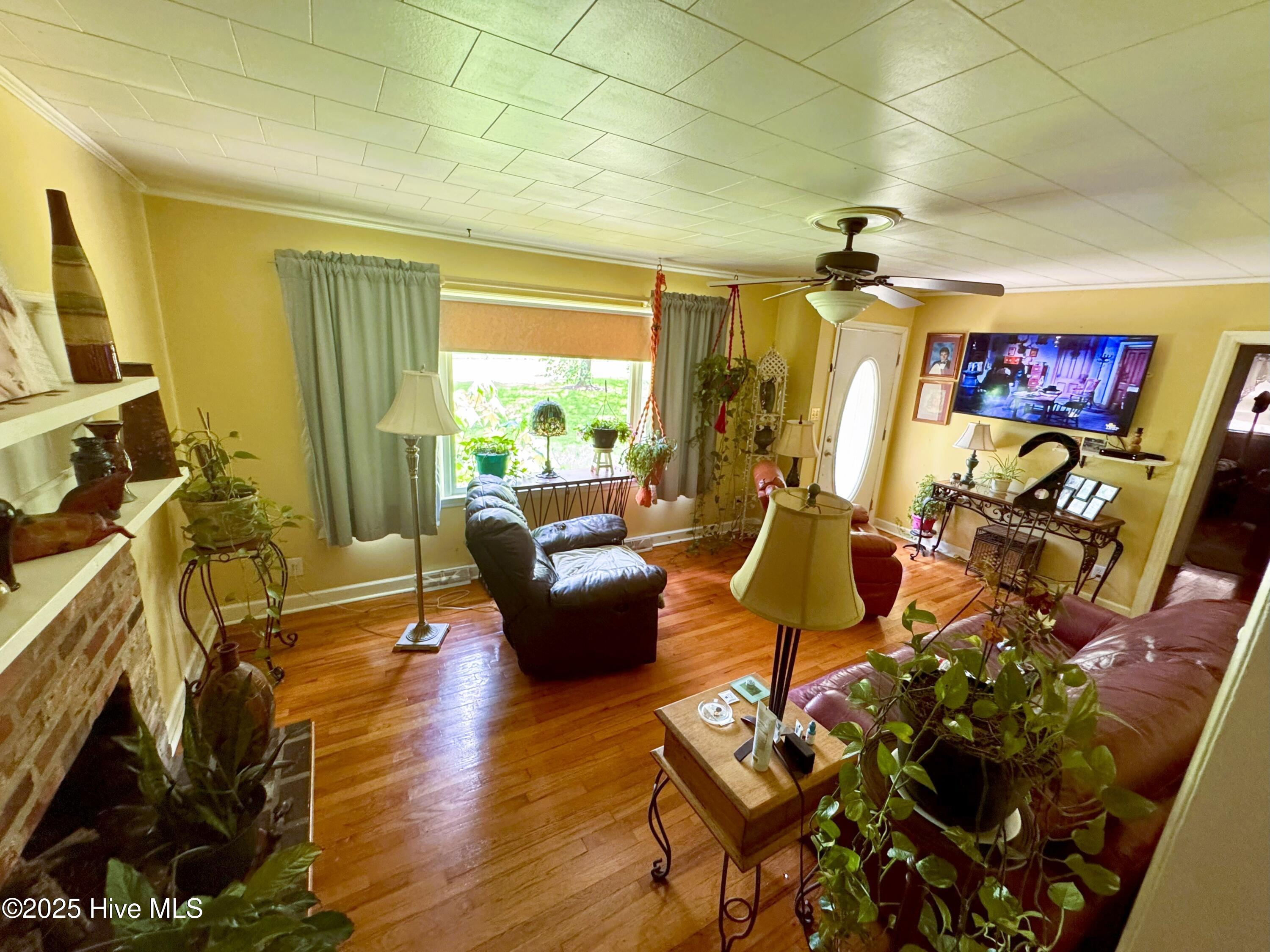 320 Aiken Road Southern Pines, NC 28387 - Photo 5 of 26 IMG_2452