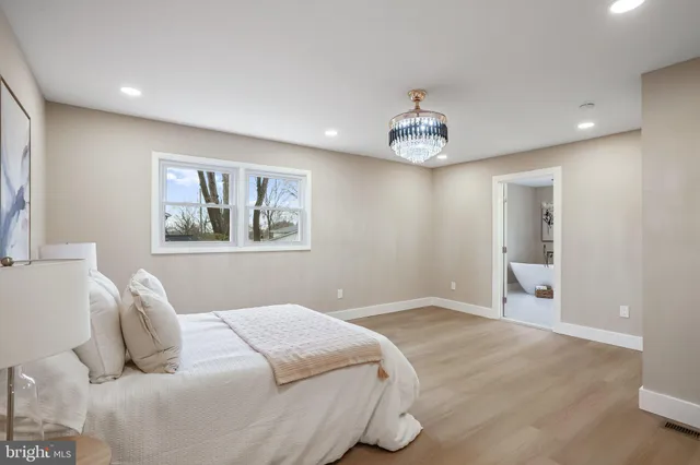 $799,000 | 14412 Barkwood Drive, Rockville, MD 20853