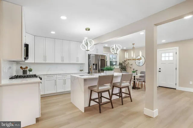 $799,000 | 14412 Barkwood Drive, Rockville, MD 20853