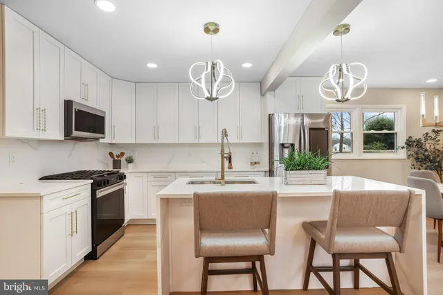 $799,000 | 14412 Barkwood Drive, Rockville, MD 20853