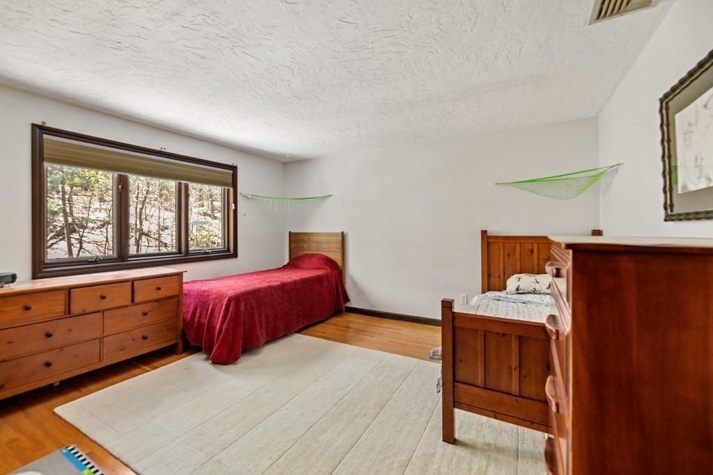 27 Huckleberry Hill Road Lincoln, MA 01773 - Photo 16 of 24