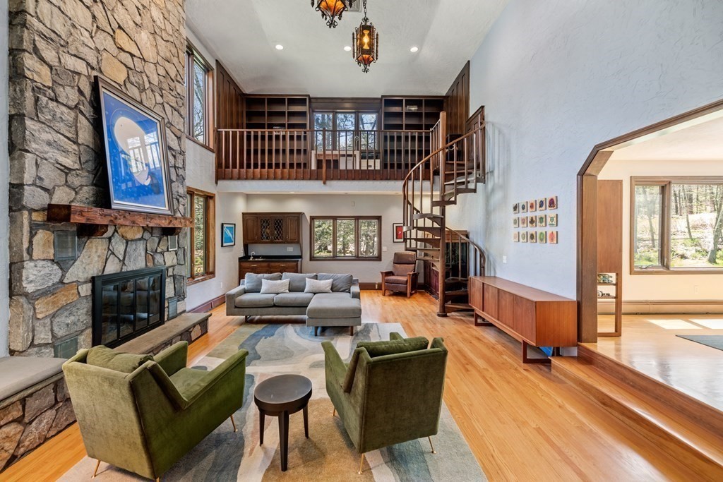 27 Huckleberry Hill Road Lincoln, MA 01773 - Photo 4 of 24