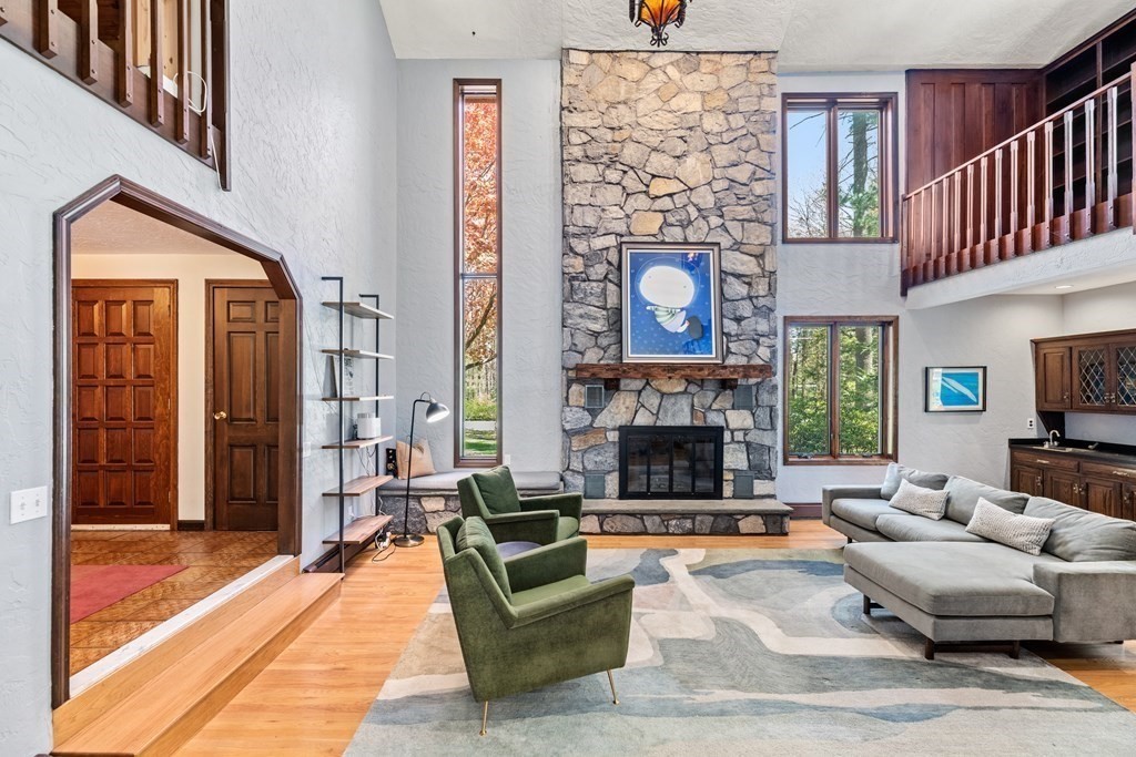 27 Huckleberry Hill Road Lincoln, MA 01773 - Photo 5 of 24