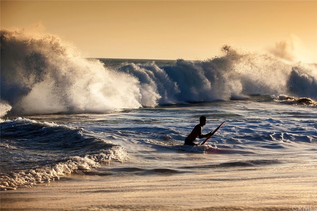 1708 West Oceanfront Newport Beach, CA 92663 - Photo 43 of 43 a view of the ocean
