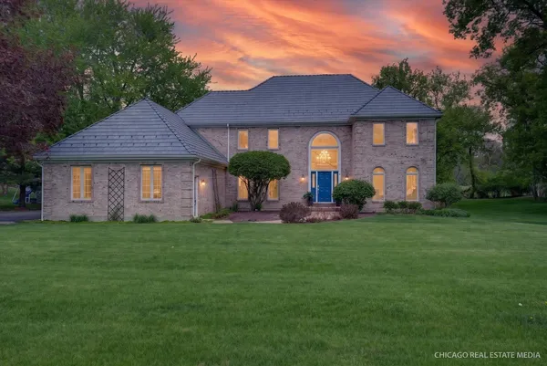 $625,000 | 676 Old Westbury Road, Crystal Lake, IL 60012