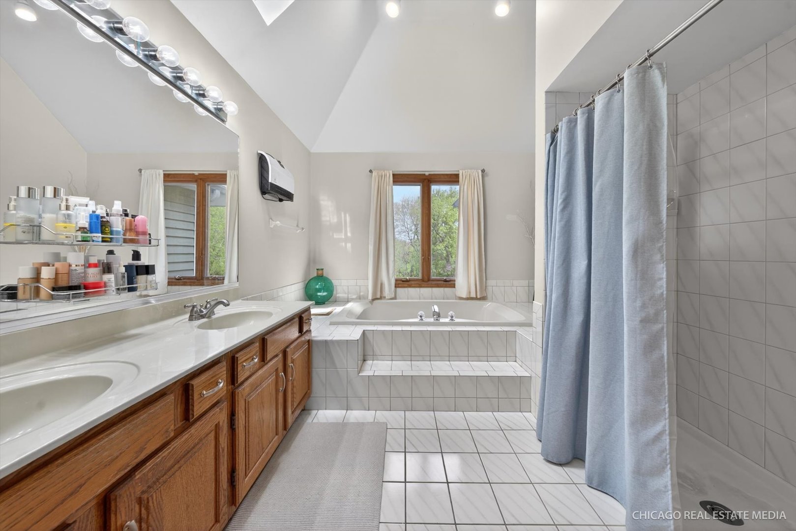 676 Old Westbury Road Crystal Lake, IL 60012 - Photo 38 of 67