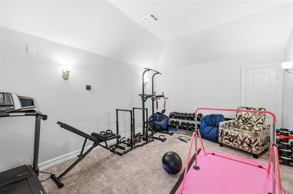 609 Dusty Glen Trail Midlothian, TX 76065 - Photo 29 of 40 a room with musical instruments