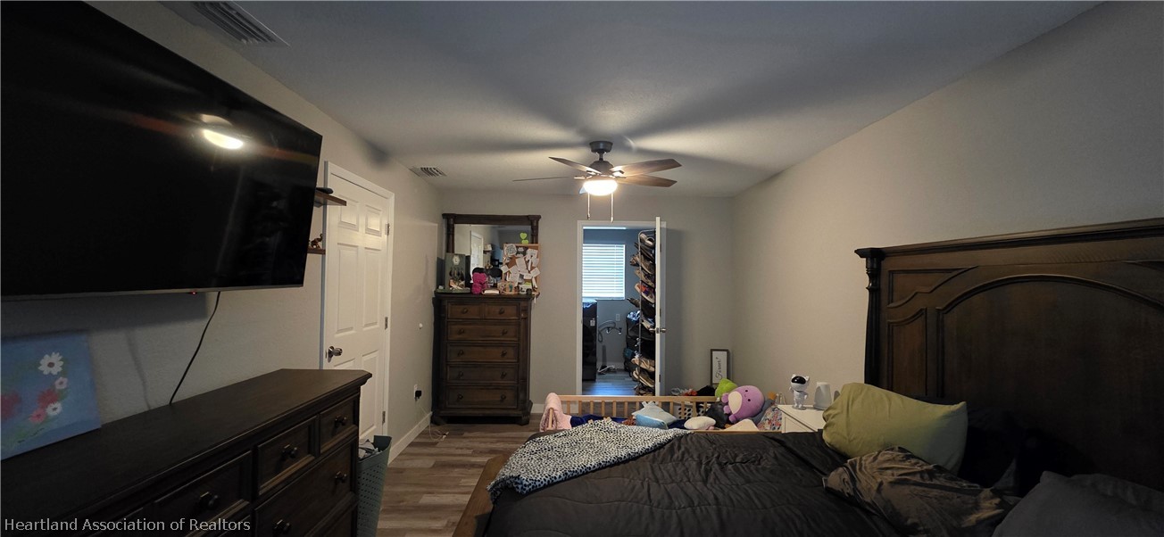 3639 Southwest 19th Street Okeechobee, FL 34974 - Photo 14 of 25 Primary Bedroom