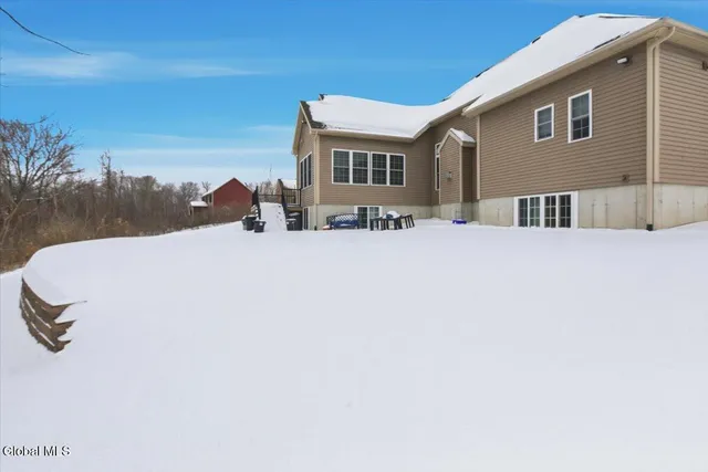 $849,900 | 9 Fieldstone Drive, Ballston, NY 12019