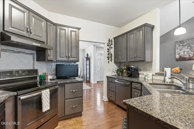 $849,900 | 9 Fieldstone Drive, Ballston, NY 12019