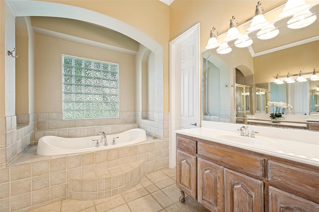 1561 Winding Creek Road Prosper, TX 75078 - Photo 16 of 38