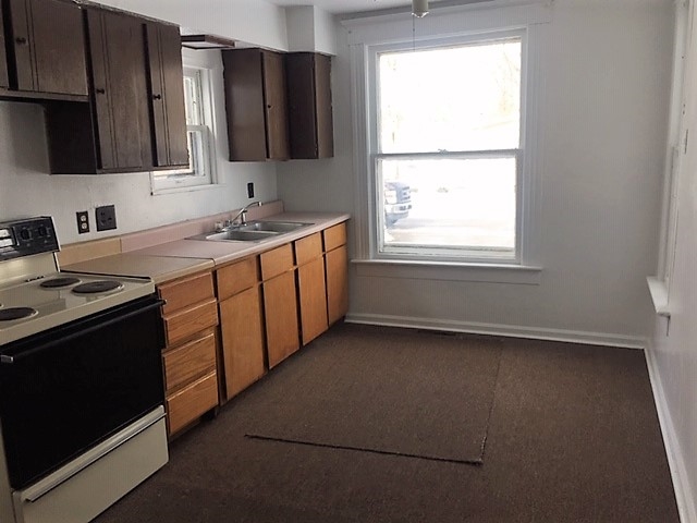 429 East 12th Street Rochester, IN 46975 - Photo 4 of 8 Gallery Image 4