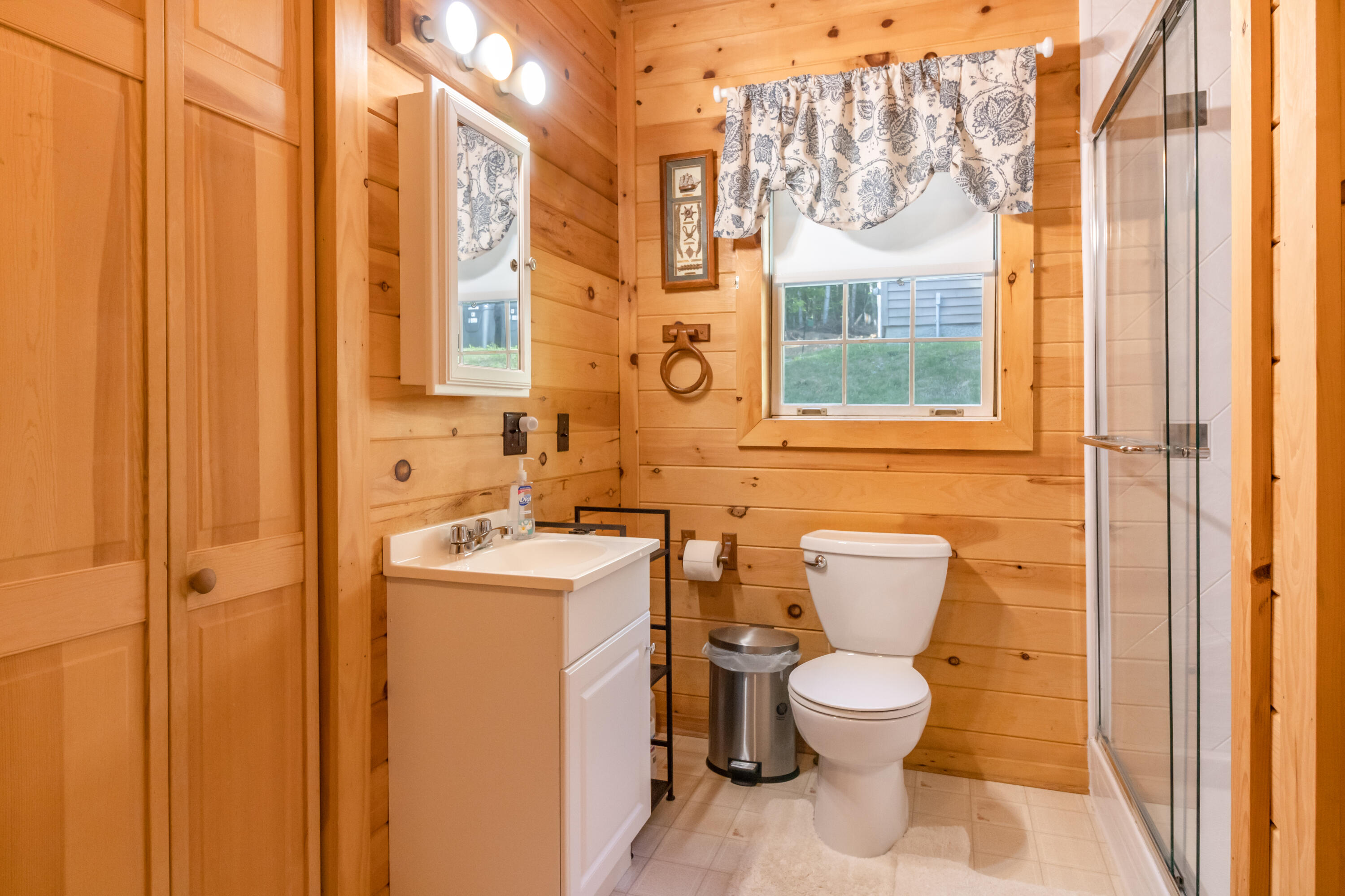793 West Shore Road Ellsworth, ME 04605 - Photo 27 of 47 First Floor Bathroom