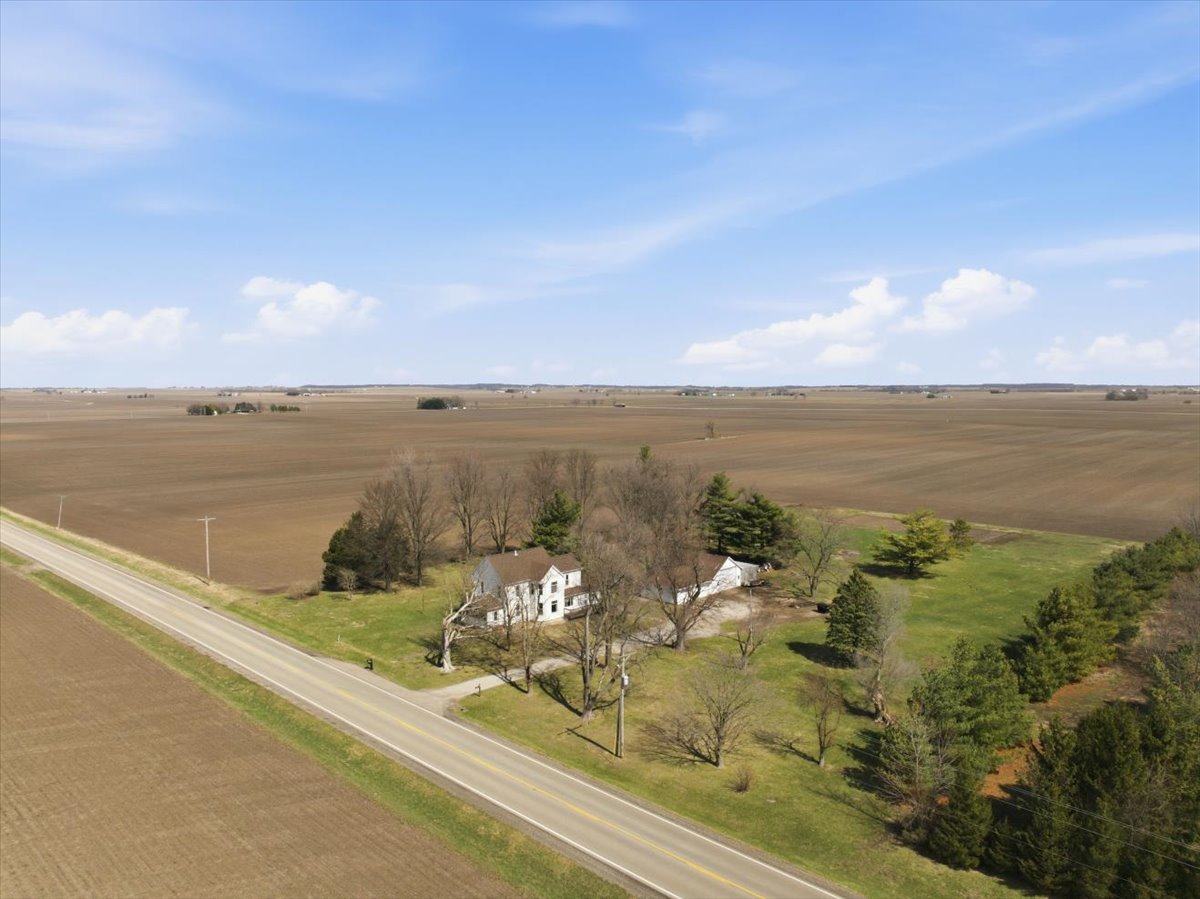 12347 North 400 East Road Stanford, IL 61774 - Photo 3 of 33