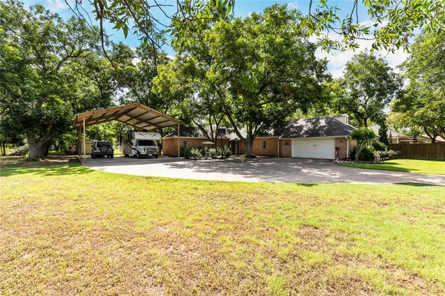 $539,900 | 711 South Harrison Street, West, TX 76691
