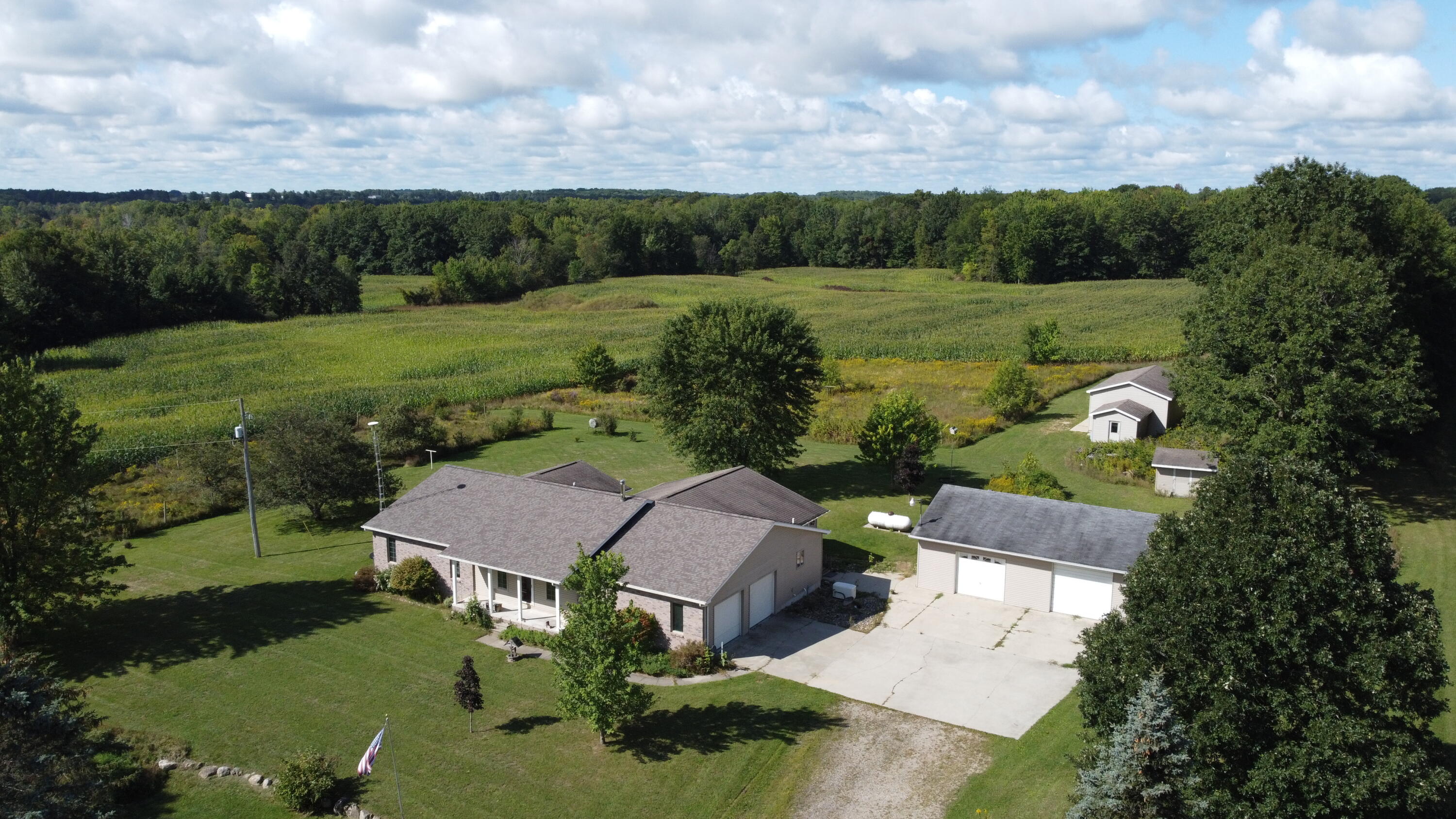 8260 South Rolland Road Blanchard, MI 49310 - Photo 1 of 25 DJI_0383