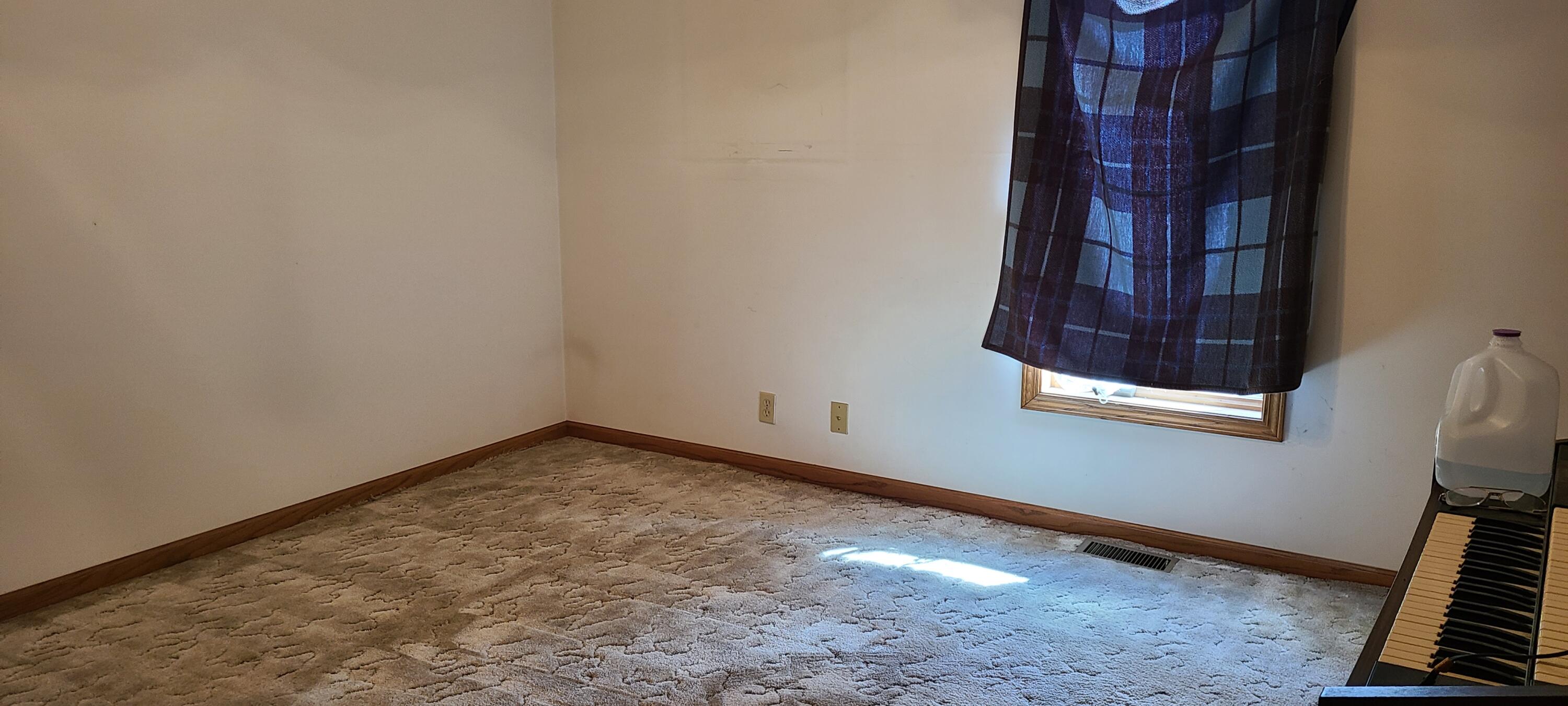 8260 South Rolland Road Blanchard, MI 49310 - Photo 17 of 25 20210909_105540