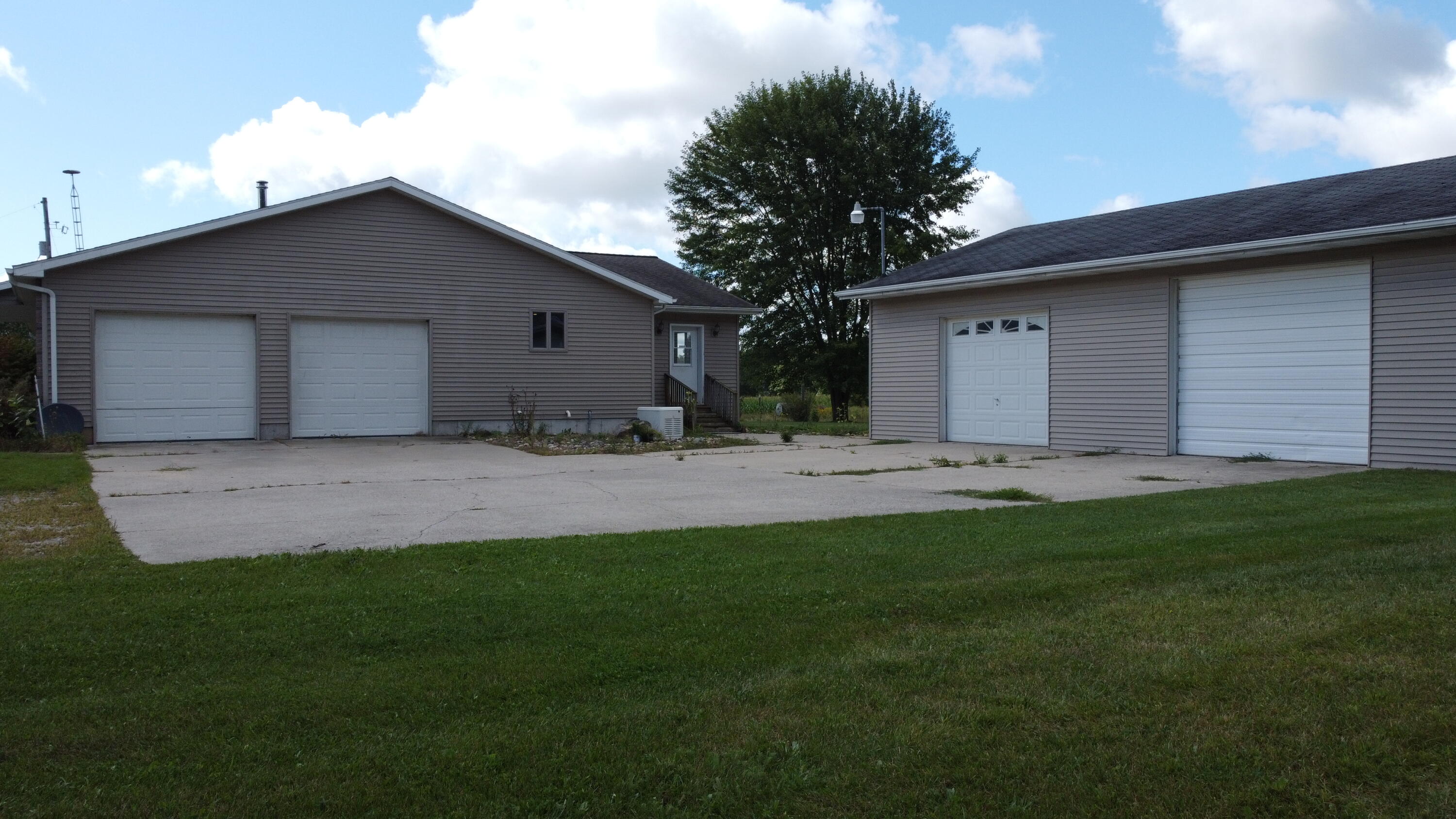 8260 South Rolland Road Blanchard, MI 49310 - Photo 8 of 25 DJI_0400