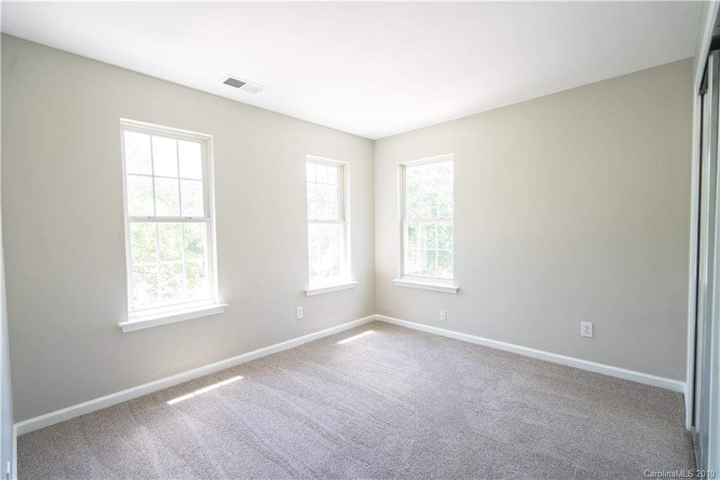 9005 Cameron Spring Road Charlotte, NC 28214 - Photo 20 of 35 Gallery Image 20